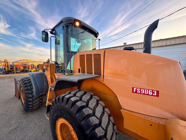 2012 Case 821F Wheel Loader - Image 11