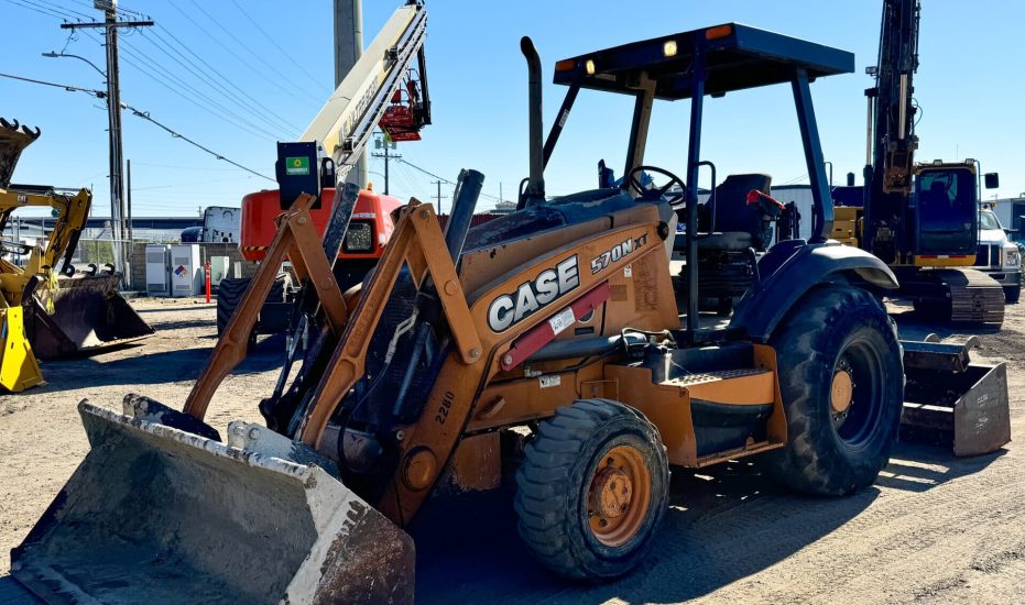 2014 Case 570N XT 4×4 Skip Loader